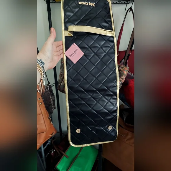 Juicy Couture Quilted Black and Gold Cosmetic Bag - Picture 3 of 6